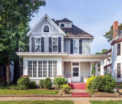 Evansville Fourplex in Historic District