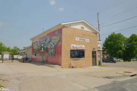 Bar and Grill with Patio