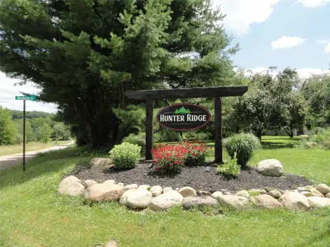 Residential Land in Hunter Ridge