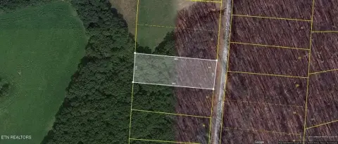 Land in Jamestown, Tennessee