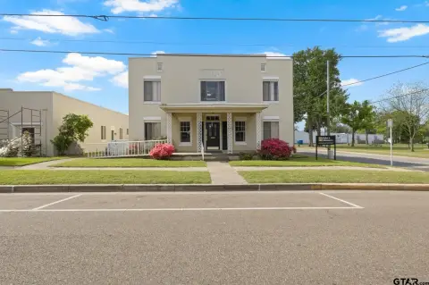 Versatile Office Space in Mt