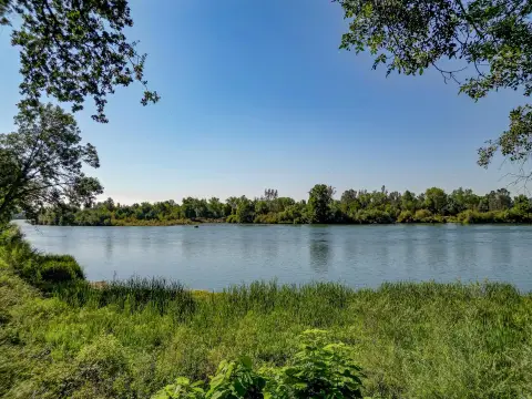 Redding Riverfront Estate Parcel