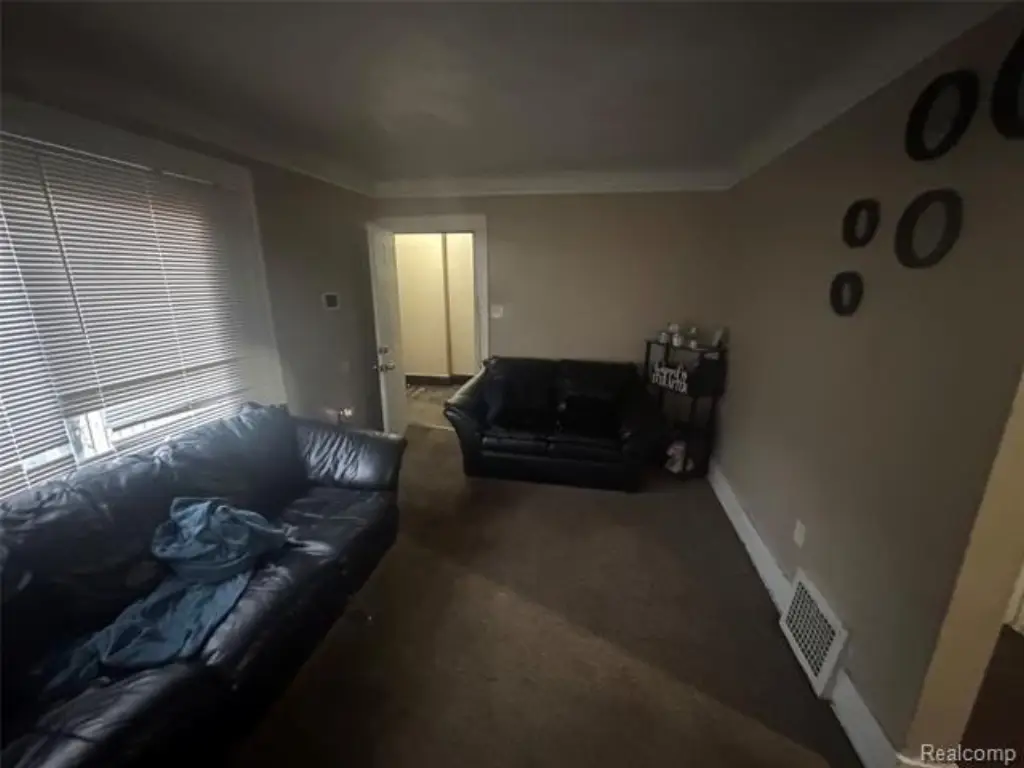 Picture 7