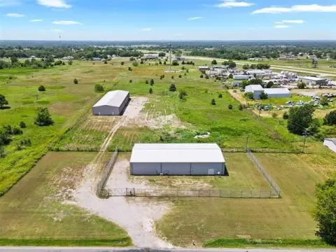 Oologah Industrial Buildings on 6 Acres