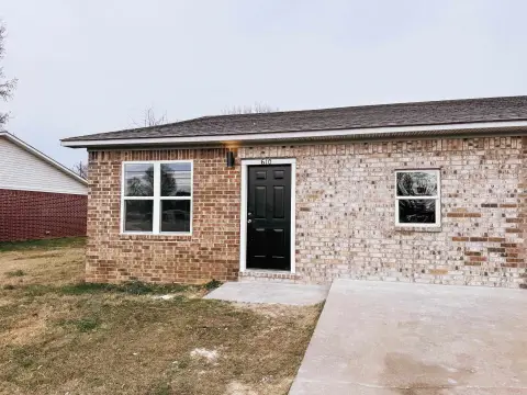Remodeled Duplex in Clarksville, AR