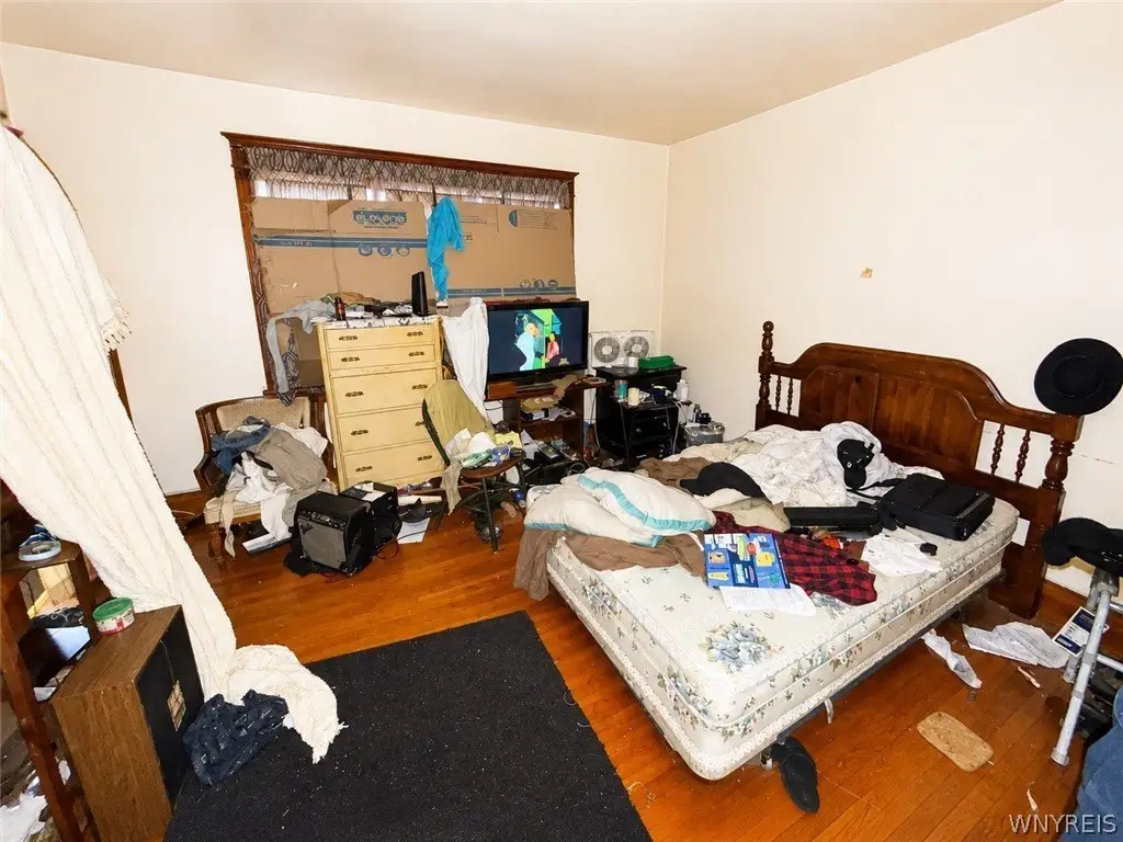Picture 10