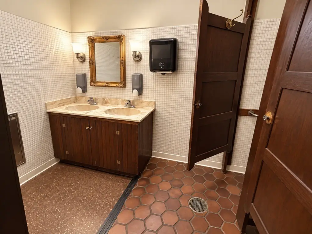 Picture 16