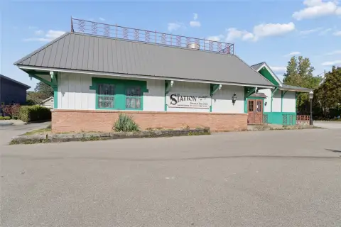 Restaurant Property with Historic Railcar