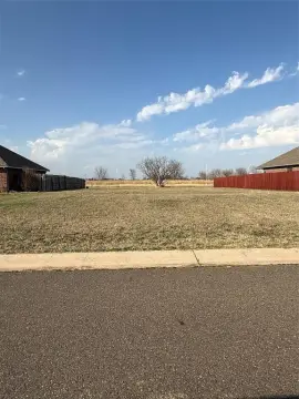 Residential Lot in Crescent, OK