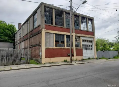 Versatile Industrial Building in Amsterdam