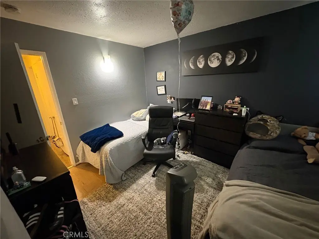 Picture 36