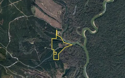 Secluded East Texas Hunting Retreat