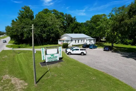 Highway-Facing Specialty Property