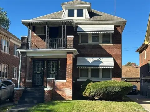 Detroit Duplex with Laundry Hookups