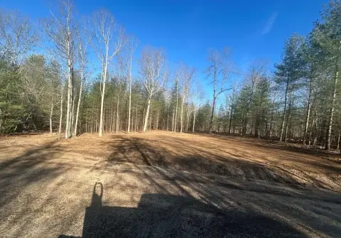 Residential Lot in Lake Tansi