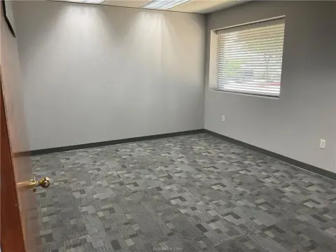 Furnished Office Units