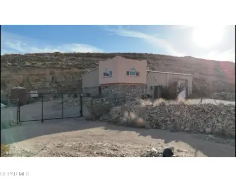 El Paso Land with Warehouse