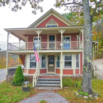 Mixed-Use Property in Wardsboro Village