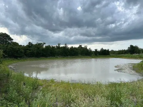 Round Top Land with Pond