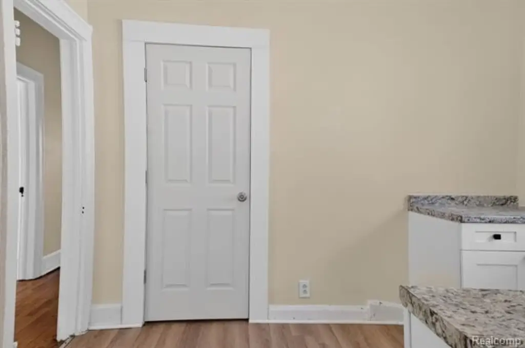 Picture 12