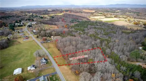 Residential Land in Mount Airy
