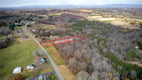 Residential Land in Mount Airy