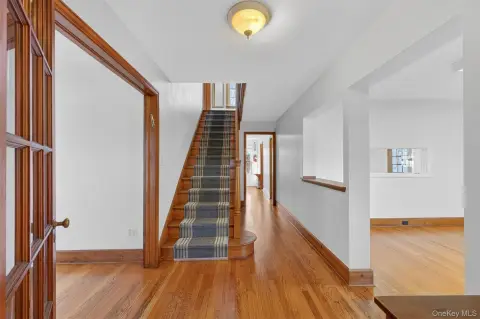 New Windsor Office Building For Lease