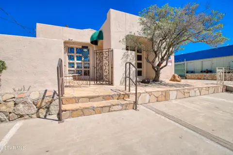 East El Paso Commercial Building