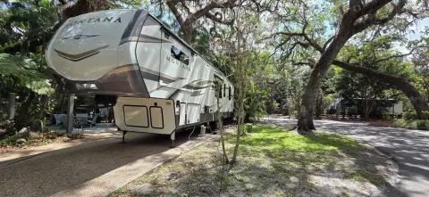 Luxury RV Lot in Florida