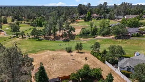 Redding Land with Golf Views