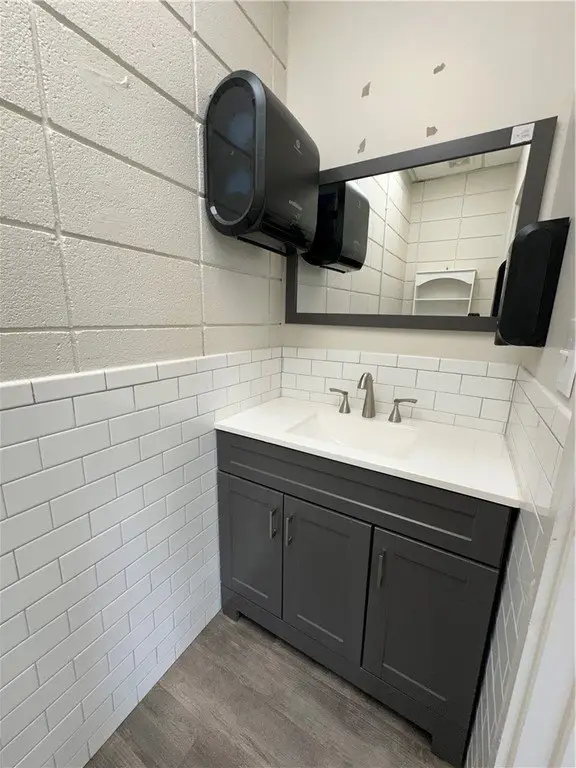 Picture 11
