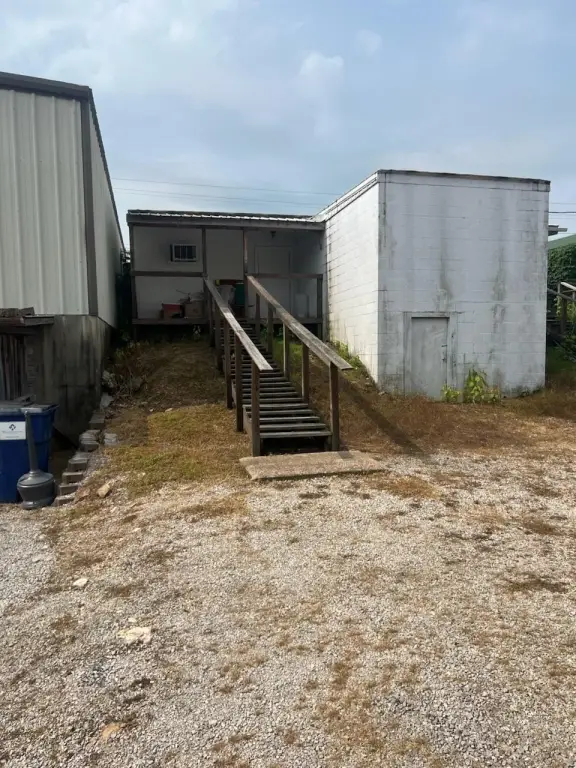 Picture 4