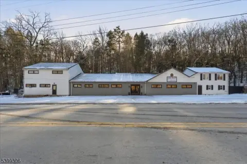 Renovated Mixed-Use Investment Property