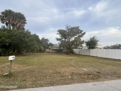 Commercial Land in Holly Hill