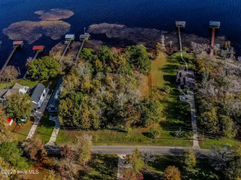 Lakefront Lot in Lake Waccamaw