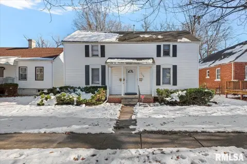 Springfield Duplex: Income Opportunity