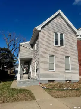 Quincy Income-Generating Duplex For Sale