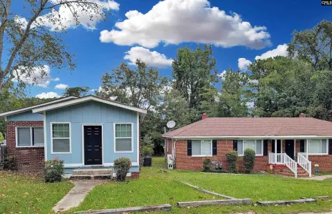 Updated Triplex Near Downtown Columbia