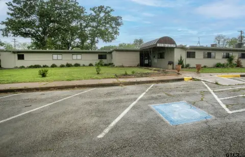 Grand Saline Hospital Building For Sale