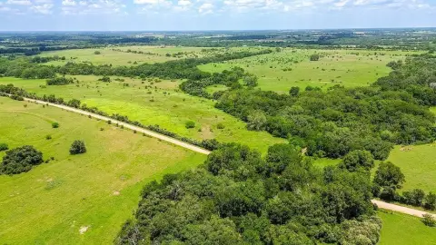 Versatile Acreage in Weimar, Texas