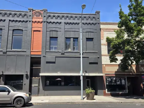 Lewiston Retail Space with History
