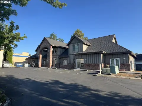 Commercial Property on Mill Plain