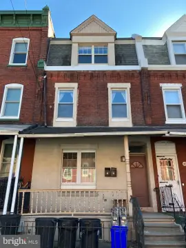 Duplex with Two Three-Bedroom Apartments