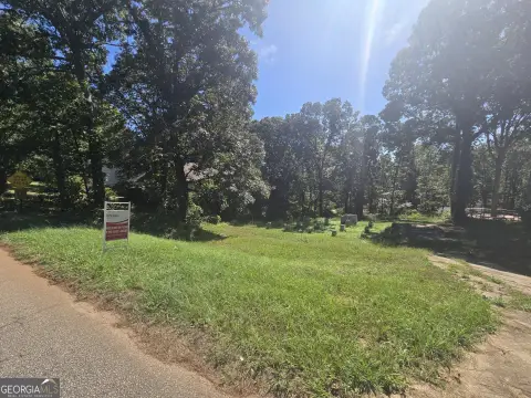 Residential Land in Stockbridge, GA