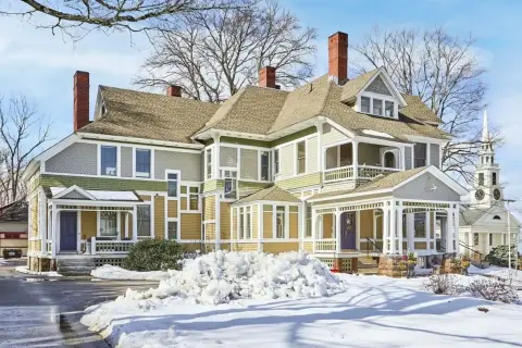 Victorian Office Building in Grafton