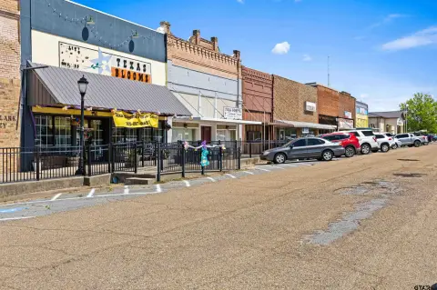 Established Flower Shop with Beauty Salon