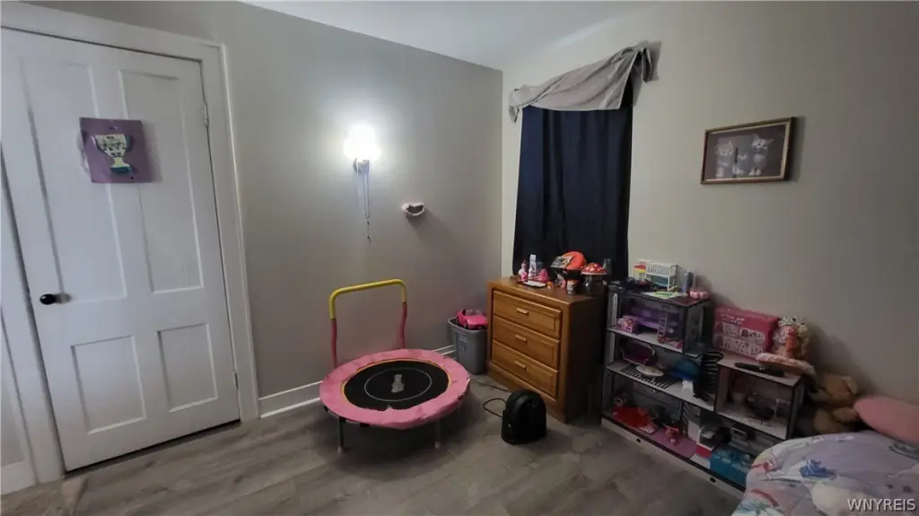 Picture 16