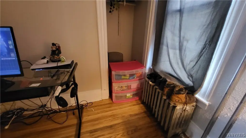 Picture 10