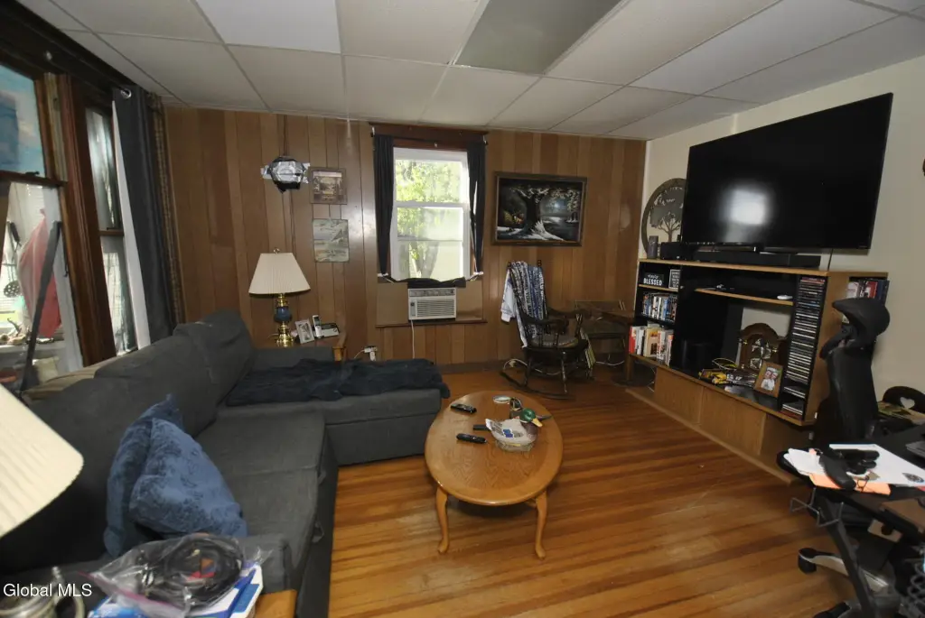 Picture 9