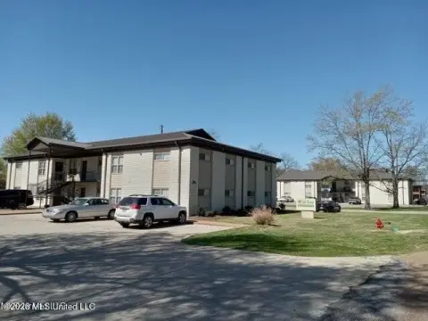 24-Unit Apartment Complex